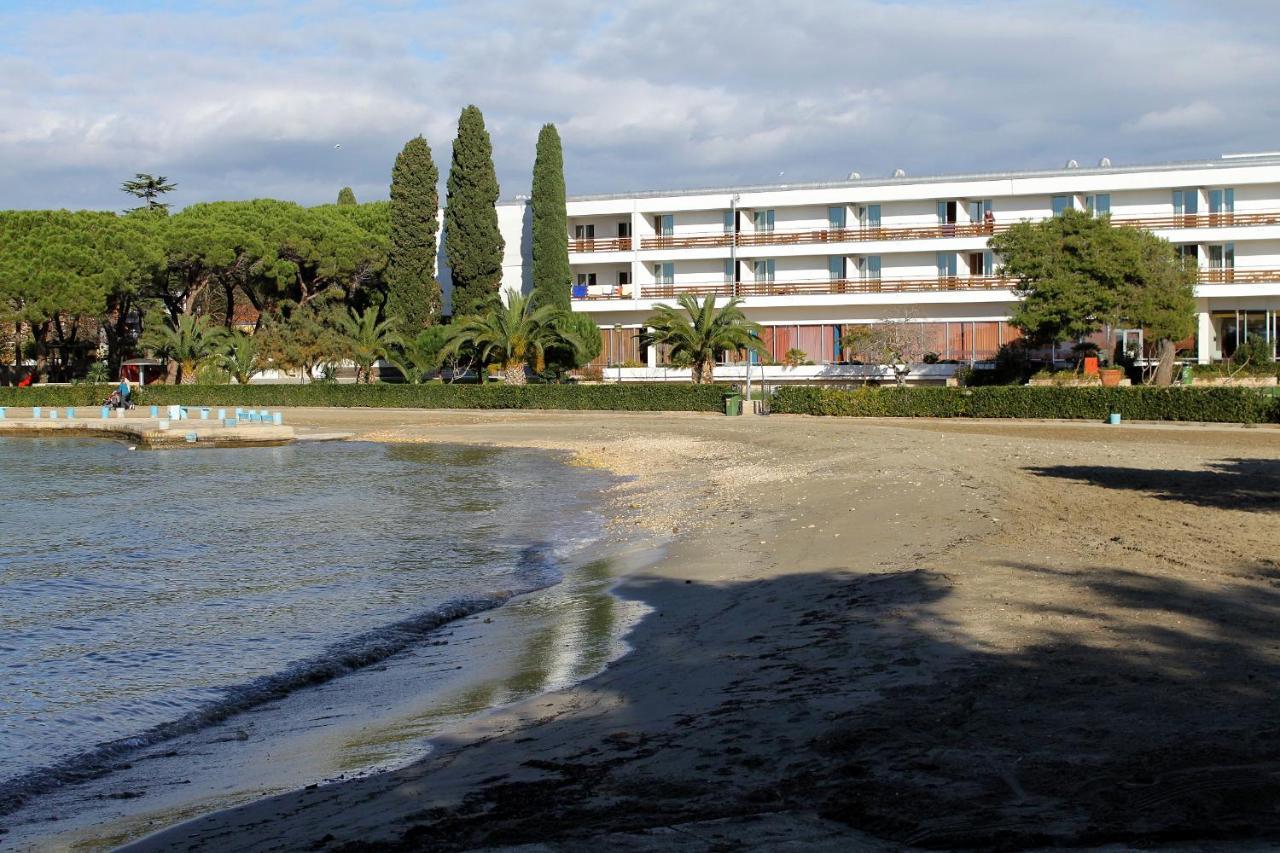 Apartments By The Sea Zadar - 19500 Exteriör bild